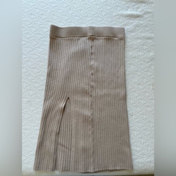 Abercrombie & Fitch Ribbed Sweater Midi Skirt — Tan, Size Small - Picture 2 of 2